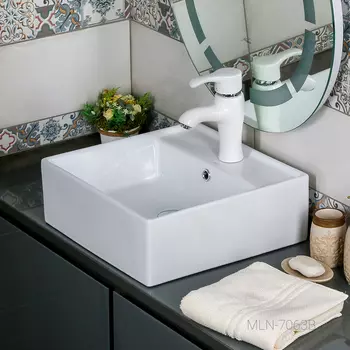 Раковина накладная MELANA MLN-7063B