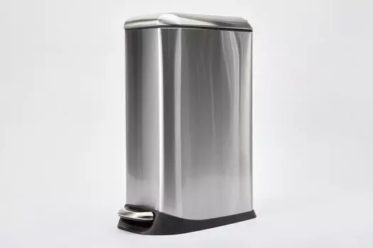 Бак для мусора с крышкой Optima