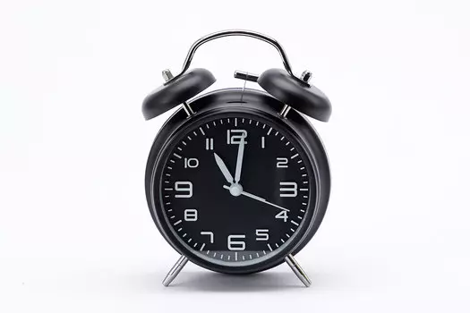 Часы-будильник настольные 79883