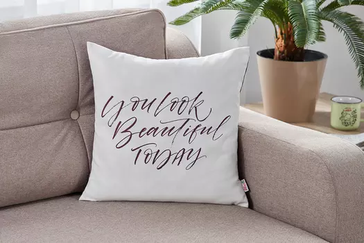 Декоративная подушка You look beautiful today