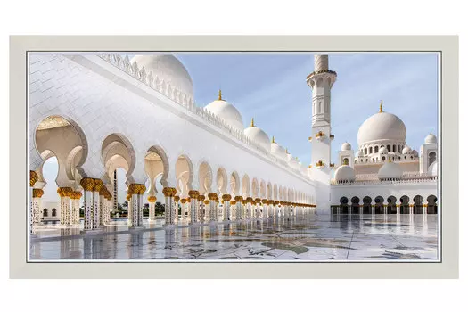 Репродукция в раме Абу Даби