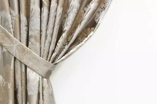 Штора на ленте Salute