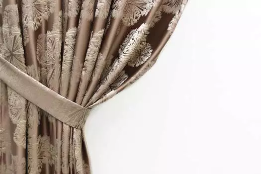 Штора на ленте Salute