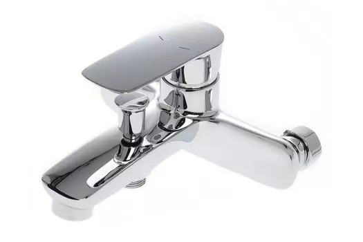 Смеситель для ванны Mari M07-100