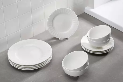 Столовый набор на 4 персоны Home