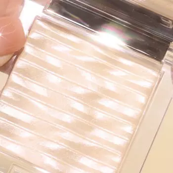 Шиммерный хайлайтер для сияния кожи CLIO Prism Highlighter 01 Gold Sheer
