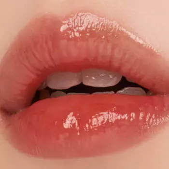 Оттеночный бальзам для губ с церамидами nuse Color Care Lipbalm 03 So Red