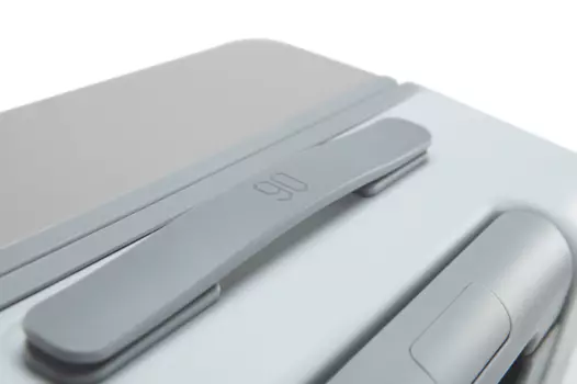 Чемодан NINETYGO Manhattan Frame Luggage 20" белый