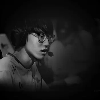 Мышь игровая беспроводная Logitech PRO X SUPERLIGHT, WHITE EWR2 (M/N: MR0086 / CU0021)