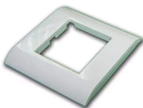 Пластиковая накладка на цоколь, 45х45, белая (LAN-FR45x45-WH)