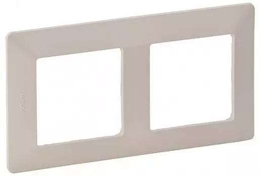 Valena LIFE. Рамка "Слоновая кость". 2-постовая универсальная Legrand 754042