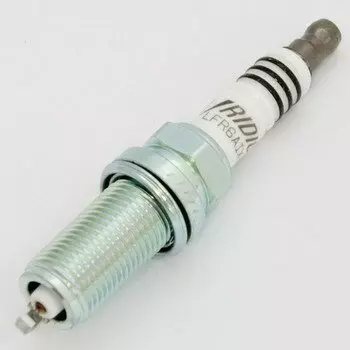 Свеча зажигания NGK Iridium MAX с иридиевым электродом и удлиненной резьбой, арт. LFR6AIX-11P