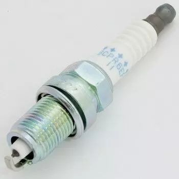 Свеча зажигания NGK Laser Platinum с платиновым электродом, арт. BCPR6EP-11