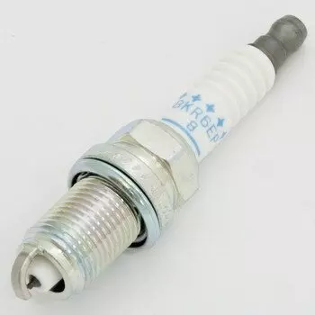 Свеча зажигания NGK Laser Platinum с платиновым электродом, арт. BKR6EP-8