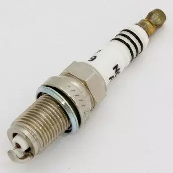 Свеча зажигания NGK с иридиевым электродом, арт. IRITOP9