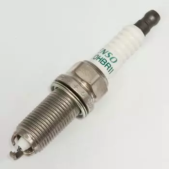 Свеча зажигания Toyota с иридиевым электродом, арт. FK20HBR11 / DFH6B-11A