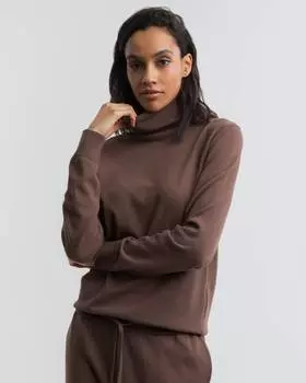 Объемный свитер с высоким горлом (М)