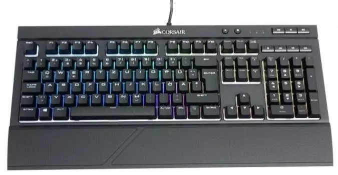 Игровая клавиатура Corsair K68 Cherry RGB CH-9102010-RU (Black)