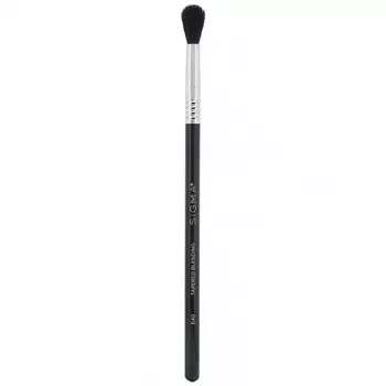 Sigma, E40, Tapered Blending, суженная кисть для растушевки теней, 1 шт.