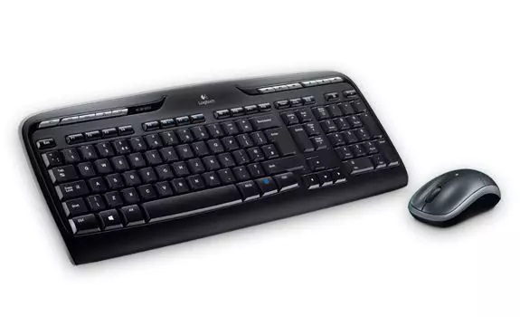 Комплект мыши и клавиатуры Logitech MK330 черный (920-003995)