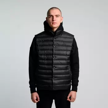 Легкий пуховой жилет