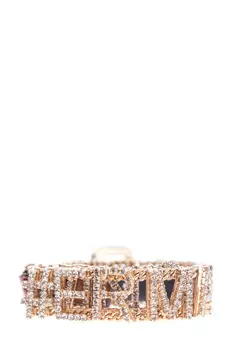 Браслет в стиле грандж с монограммой бренда и цепочками