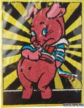 07071127 Термоаппликация Свинка с ножиком