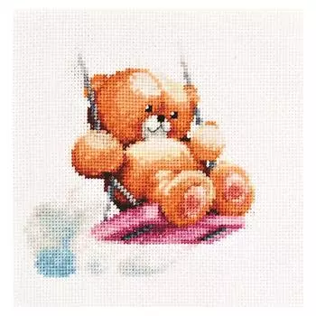1026 Набор для вышивания Alisena 'Мишка на качелях', 11*11 см