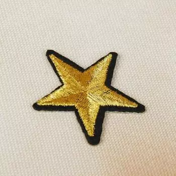 1881254 Термоаппликация звёздочка 3,7*3,7см золотой