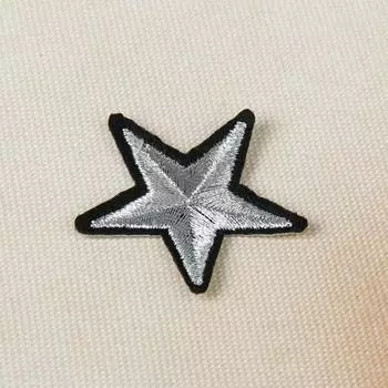 1881255 Термоаппликация звёздочка 3,7*3,7см серебряный