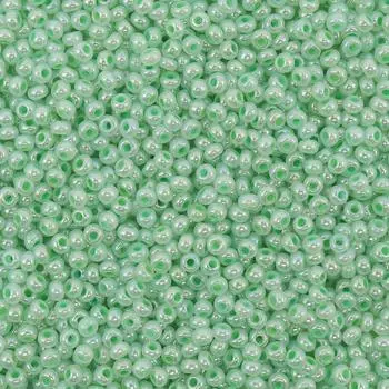 (37156) Бисер полупрозрачный жемчужный с цв.центром 10/0, круг.отв., 50г, Preciosa