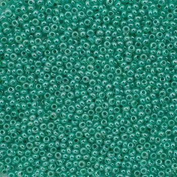 (37358) 331-19001-10/0 Бисер 'эффект алебастра' с блест.покрытием и цв.центром 10/0, круг.отв., 20гр Preciosa