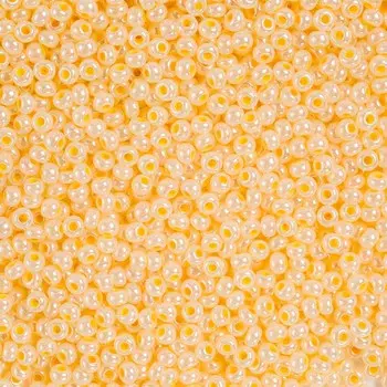 (37386) 331-19001-10/0 Бисер 'эффект алебастра' с блест.покрытием и цв.центром 10/0, круг.отв., 20гр Preciosa