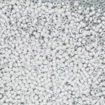 (38602) 331-19001-10/0 Бисер прозрачный с цветным центром 10/0, круг.отв., 20гр Preciosa