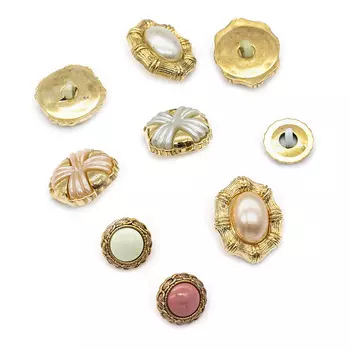 4411, Пуговицы. Королевские ценности