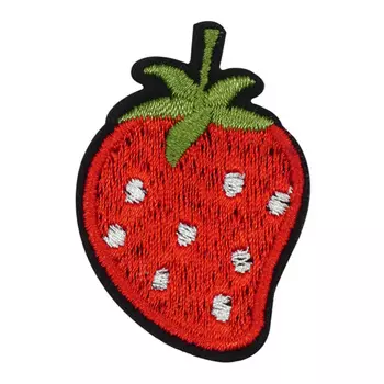 5AS-264 Термоаппликация 'Клубничка' 4,5х3см, 3шт/упак