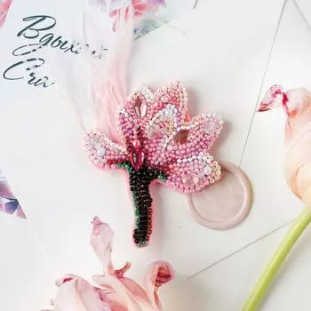 АД-204 Набор для вышивки бисером украшения на натур. художественном холсте 'Нежная магнолия' 6,7*7,9см