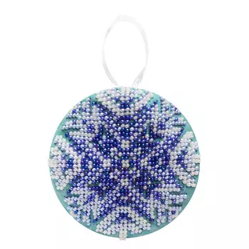 БИ-113 Набор для вышивания Бисером'Созвездие'. Новогодняя игрушка 'Снежная красавица' 9*9 см