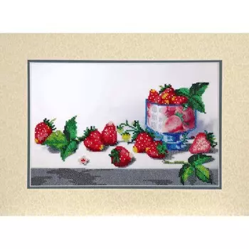 БН-3103 Набор для вышивания бисером Hobby&amp;Pro 'Клубника', 30*20 см