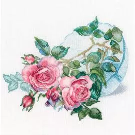 М808 Набор для вышивания РТО 'Нежные бутоны' 19,5*16см