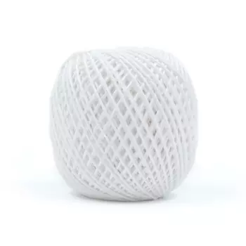 Нитки 'ПИОН' (70% хлоп., 30% вискоза) (0101 белый)