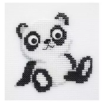 П-0031 Набор для вышивания на пластиковой канве Hobby &amp; Pro Kids 'Панда', 10*9,5 см