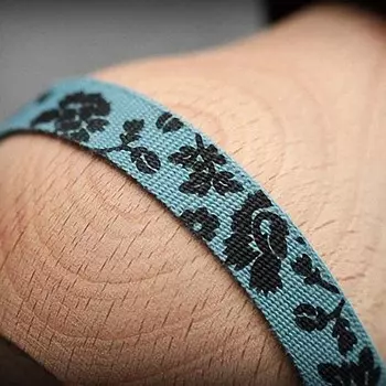 SCB Лента с черным принтом, 1 см*2 м (112037630002 голубой)