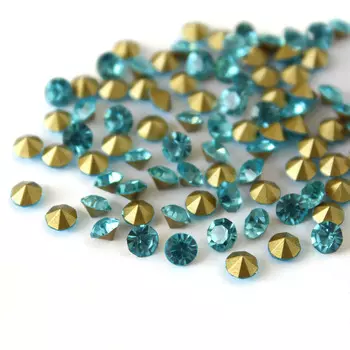 Стразы конусовидные риволи 3,8мм, ss16, 8гр./упак (стекло) (202)