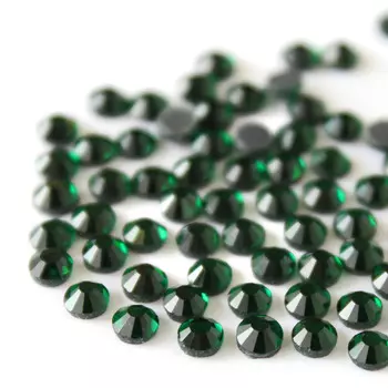 Стразы термоклеевые, 4мм, ss16, 7 гр , Cristyle (205)