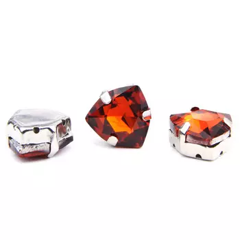 ТЦ003НН12 Хрустальные стразы в цапах треугольные (серебро) янтарный 12мм, 3шт/упак Astra&amp;Craft