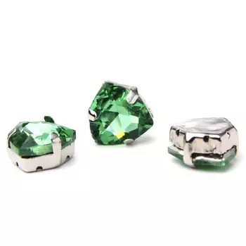 ТЦ007НН12 Хрустальные стразы в цапах треугольные (серебро) светло-зеленый 12мм, 3шт/упак Astra&amp;Craft
