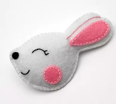 ZKB001 Набор для изготовления броши 'Зайка' белый