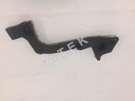 КРОНШТЕЙН ПРАВЫЙ БОЛЬШОЙ ЗАДНЕГО БАМПЕРА FOCUS 12