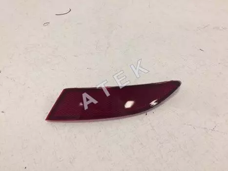 ОТРАЖАТЕЛЬ ЛЕВЫЙ ЗАДНЕГО БАМПЕРА FOCUS 12